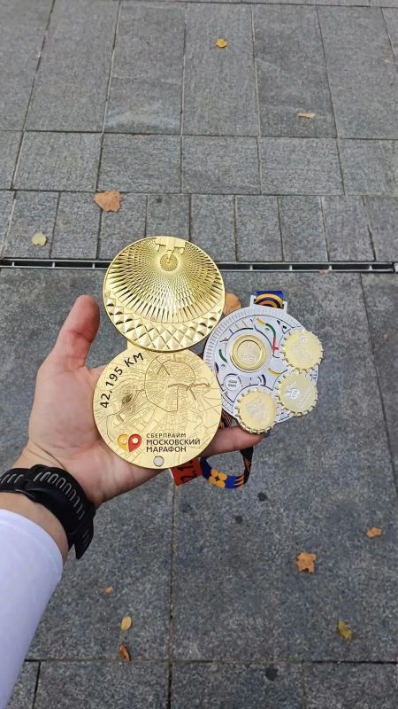 Столичные росгвардейцы вышли на старт одного из самых масштабных забегов России на дистанции 42,2 км Столичные росгвардейцы вышли на старт одного из самых масштабных забегов России на дистанции 42,2 км