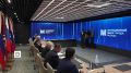 Геномная регистрация мигрантов позволила найти в России около 10 тысяч человек, которые были в розыске, сообщил Сергей Собянин на заседании комиссии Совбеза по миграционной политике под председательством Дмитрия Медведева