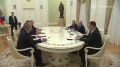 Владимир Путин в Кремле провёл встречу с председателем партии «Союз независимых социал-демократов» Милорадом Додиком и Председателем Правительства Республики Сербской Саво Миничем, которые находятся в Москве с рабочим визитом