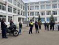 Госавтоинспекторы Москвы совместно с представителями мотосообщества провели тематическое занятие по безопасности дорожного движения для школьников