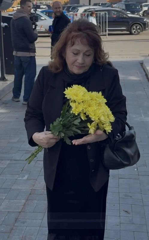 «Наверное, Богу нужны хорошие люди»: в Москве прощаются с Сергеем Соседовым «Наверное, Богу нужны хорошие люди»: в Москве прощаются с Сергеем Соседовым