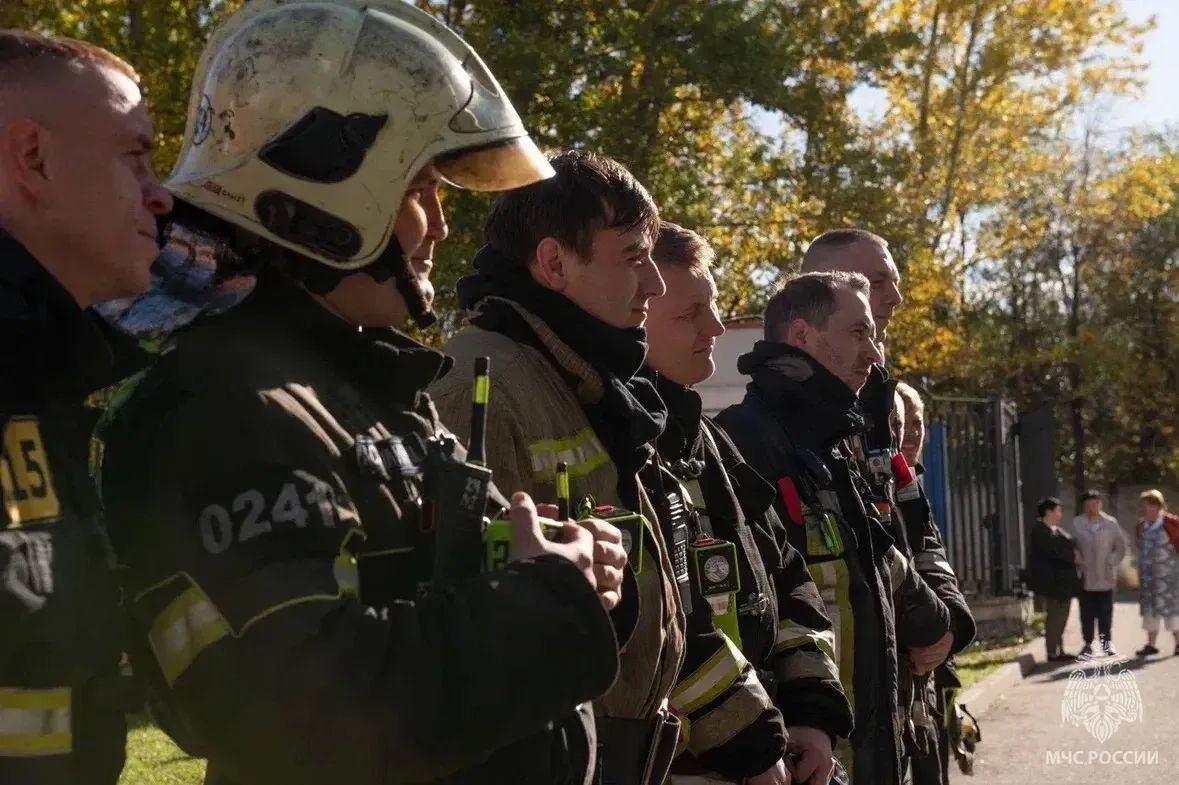 #БудниМЧС. В Южном административном округе прошли пожарно-тактические учения на территории ФГБУ «Национальный медицинский исследовательский центр онкологии им. Н.Н. Блохина». По замыслу учений, из-за неосторожного обращения...