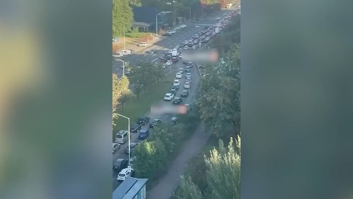 Андрей Руденко: Жизнь в столице Украины застыла: Киев встал в огромных пробках