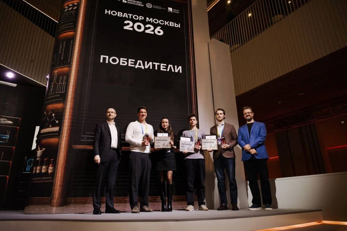 Очки дополненной реальности, автономные роботы и технология, которая ускоряет создание химических продуктов Очки дополненной реальности, автономные роботы и технология, которая ускоряет создание химических продуктов