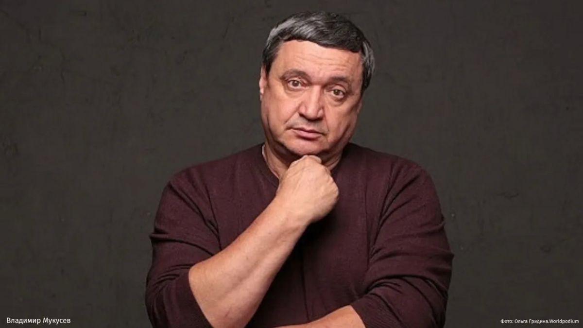 Как Кашпировский попал в программу "Взгляд": Владимир Мукусев рассказал "Известиям", как перед большим эфиром будущую звезду решили проверить с помощью телемоста Москва — Киев и операции с "гипнотической" анестезией Как Кашпировский попал в программу "Взгляд": Владимир Мукусев рассказал "Известиям", как перед большим эфиром будущую звезду решили проверить с помощью телемоста Москва — Киев и операции с "гипнотической" анестезией