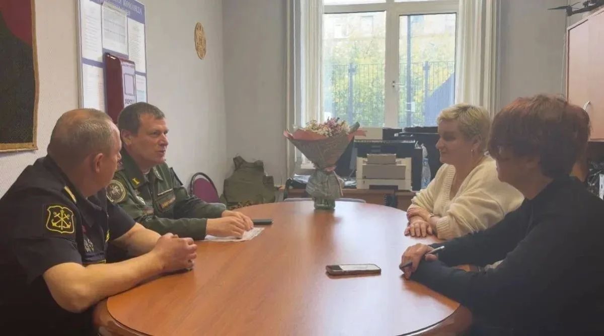 Сотрудники военного следственного управления СК России по г. Москве провели рабочую встречу с руководством школы № 920