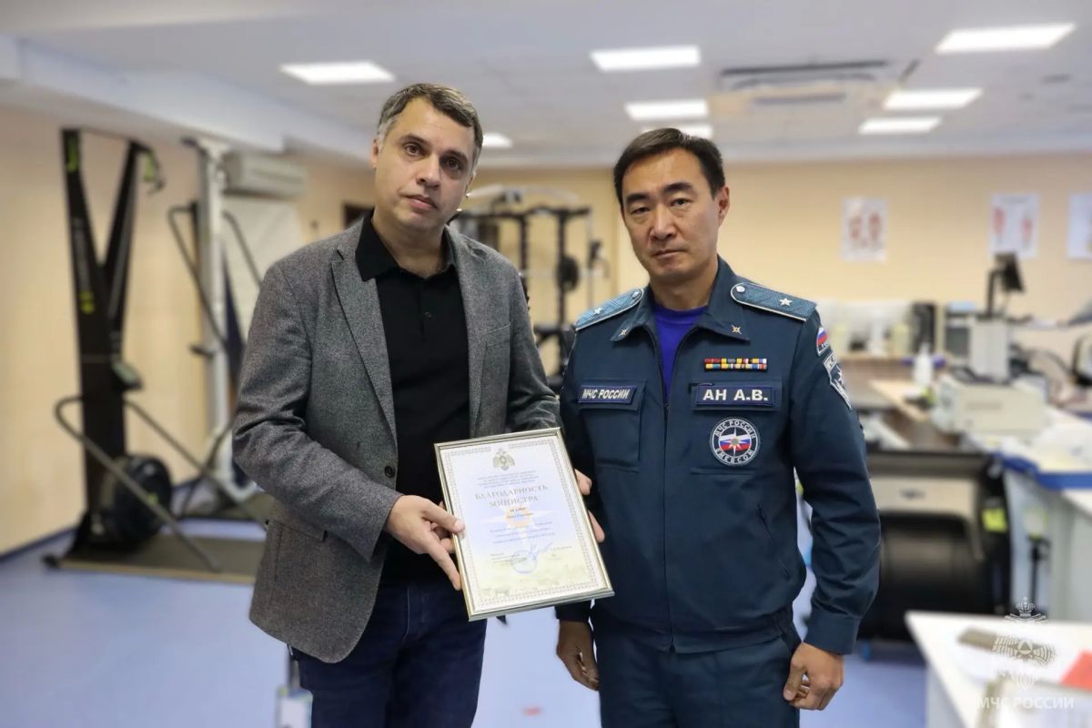 Сборные МЧС России по пожарно-спасательному спорту готовятся к новым победам: от медицинского обследования до тренировочных сборов Сборные МЧС России по пожарно-спасательному спорту готовятся к новым победам: от медицинского обследования до тренировочных сборов
