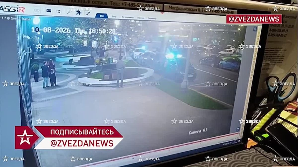 Видео момента дрифта на юго-востоке Москвы, от которого пострадали четыре легковушки и мусоровоз оказалось в распоряжении Zvezdanews