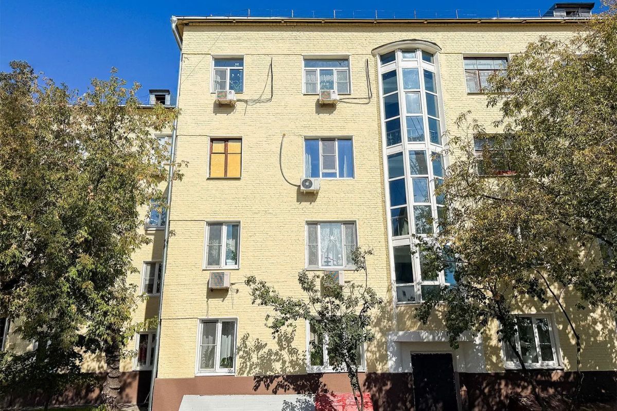 Завершаем капремонт двух уникальных жилых зданий в стиле конструктивизма Завершаем капремонт двух уникальных жилых зданий в стиле конструктивизма