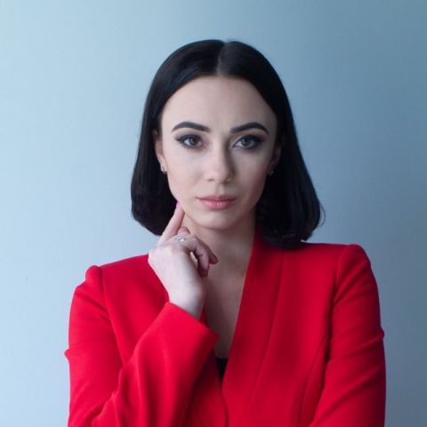 Виктория Мельникова: О разломе…. Друзья, сегодня многие говорят, что спецоперация изменила сознание людей, сплотила нас, линия боевого соприкосновения чётко определила, кто свой, а кто - нет Но это обобщение