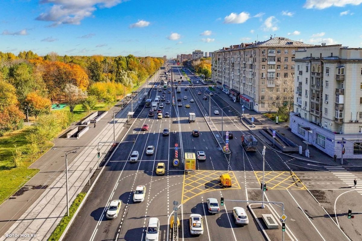 Одну из главных вылетных магистралей Москвы полностью обновили — на шоссе Энтузиастов привели в порядок все 8,6 километра дороги, которая связывает районы с центром столицы