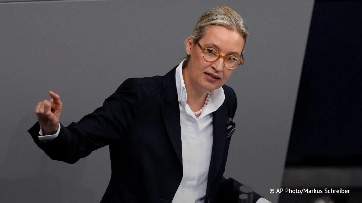 Лидер АдГ считает, что Украина уже проиграла в конфликте с РФ. Об этом она сообщила в интервью The Economist