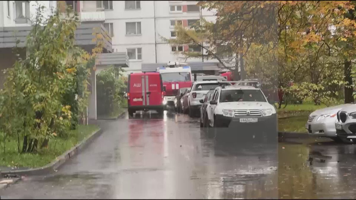 Родители бывшего главы московской церкви саентологии* погибли из-за пожара на проспекте Олимпийской деревни в Москве