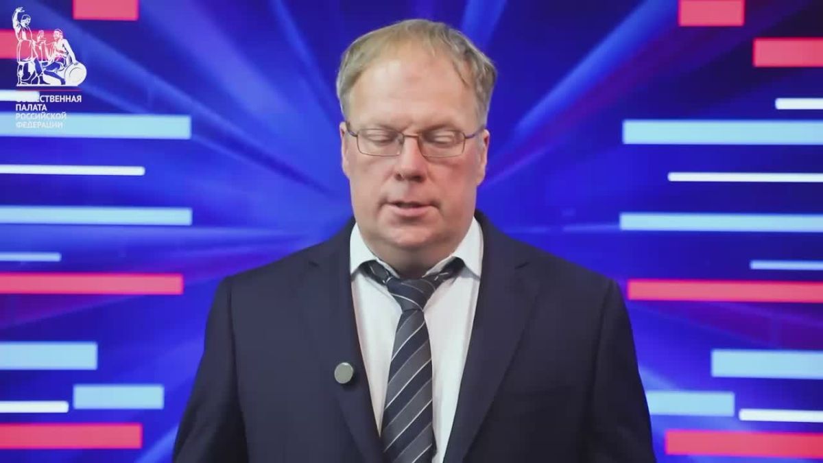 В ОП РФ в преддверии Дня отца обсудили роль отцов в семье и обществе