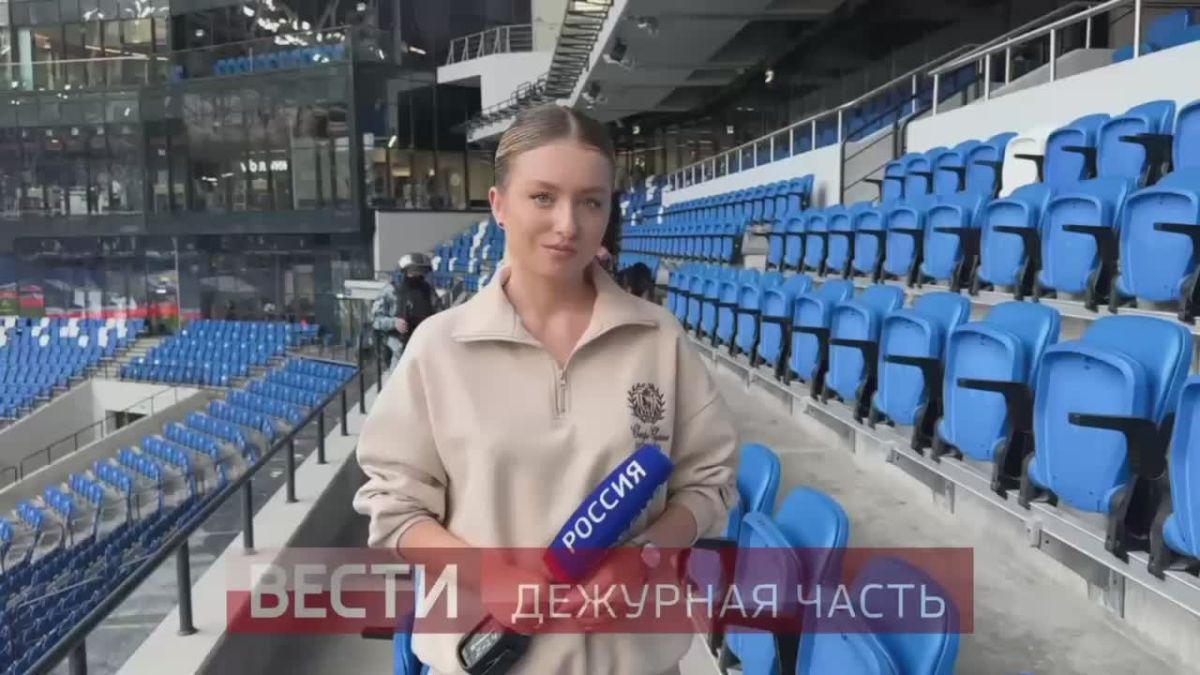 Пока москвичи отдыхают, а кто-то из них собирается пойти на футбольный матч, сотрудники Росгвардии работают с самого утра