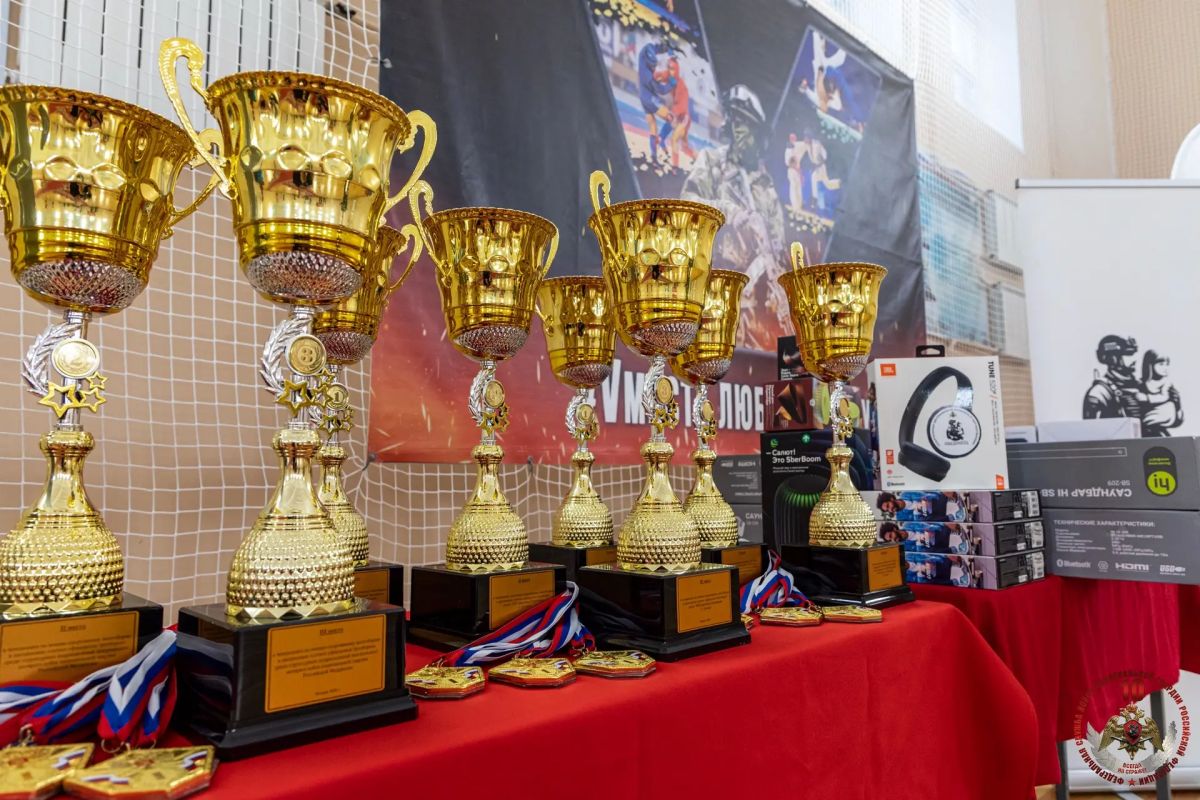 Определены победители и призёры чемпионата Росгвардии по летнему офицерскому троеборью Определены победители и призёры чемпионата Росгвардии по летнему офицерскому троеборью