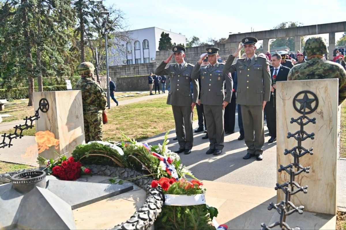 В мемориальном комплексе «Освободителям Белграда» состоялась торжественная церемония возложения венков по случаю 82-й годовщины освобождения города от немецко-фашистских захватчиков В мемориальном комплексе «Освободителям Белграда» состоялась торжественная церемония возложения венков по случаю 82-й годовщины освобождения города от немецко-фашистских захватчиков