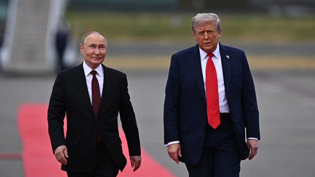 Владимир Путин близок к тому, чтобы восстановить отношения с Трампом, не сделав никаких уступок по Украине, — пишет The New York Times