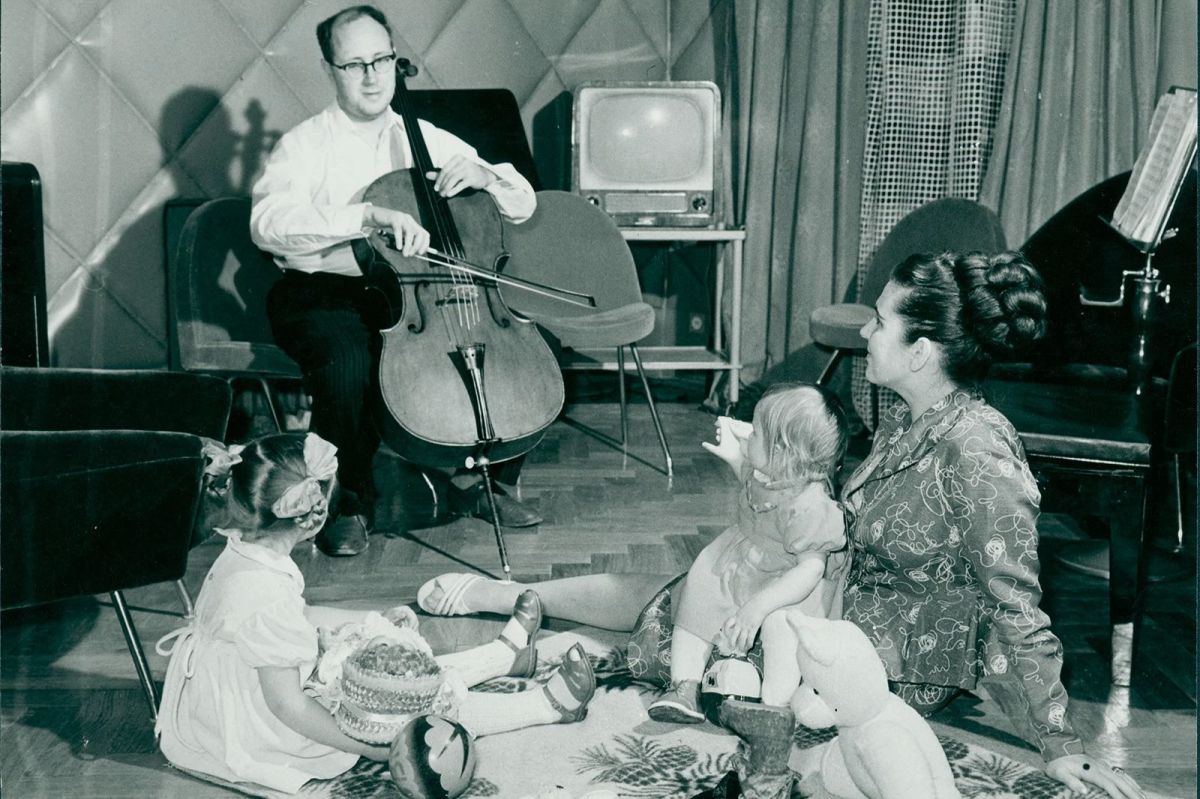 На Тверском бульваре 23 октября откроется фотовыставка к 100-летию со дня рождения Галины Вишневской.Экспозиция познакомит посетителей с творческим путем великой певицы, ее сценическими образами и биографией На Тверском бульваре 23 октября откроется фотовыставка к 100-летию со дня рождения Галины Вишневской.Экспозиция познакомит посетителей с творческим путем великой певицы, ее сценическими образами и биографией