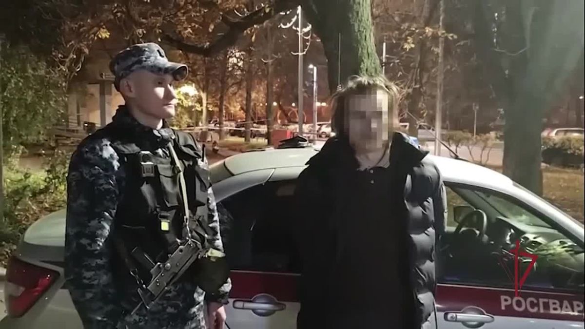 Московские росгвардейцы задержали пару с наркотиками