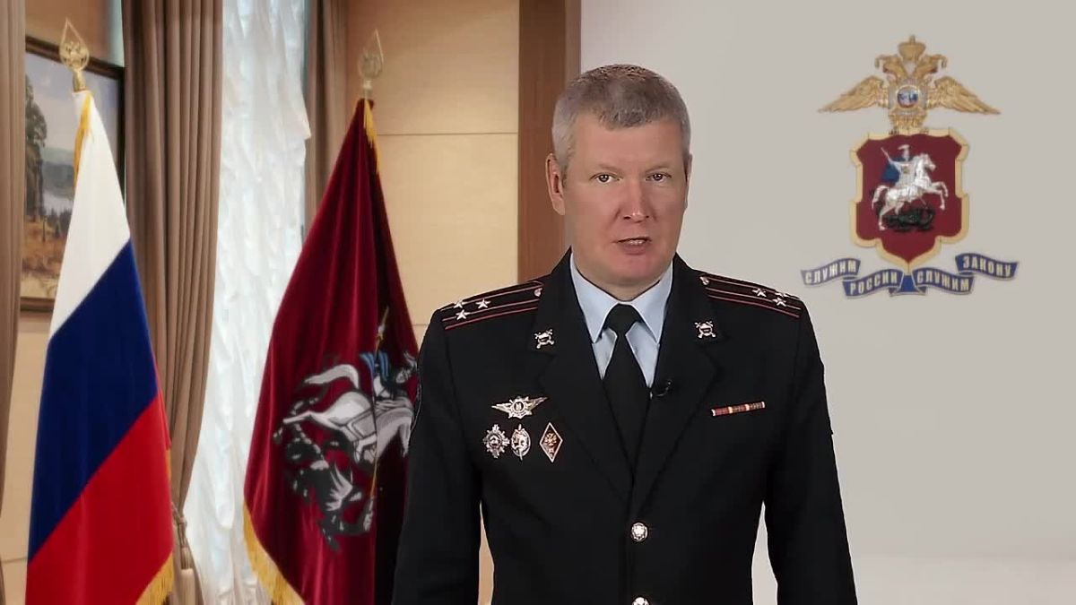 «Сим-бокс» в квартире: полицейские столицы ликвидировали узел связи телефонных мошенников