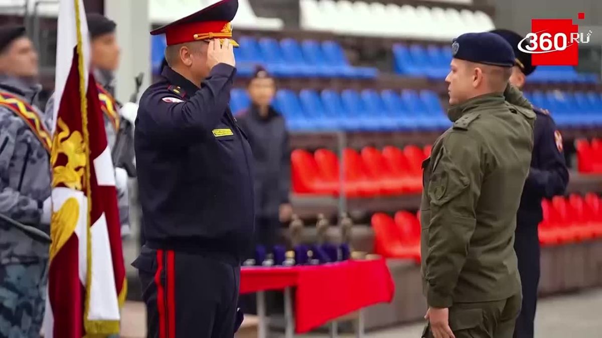 Более 20 спецназовцев столичного главка Росгвардии стали обладателями геральдического знака