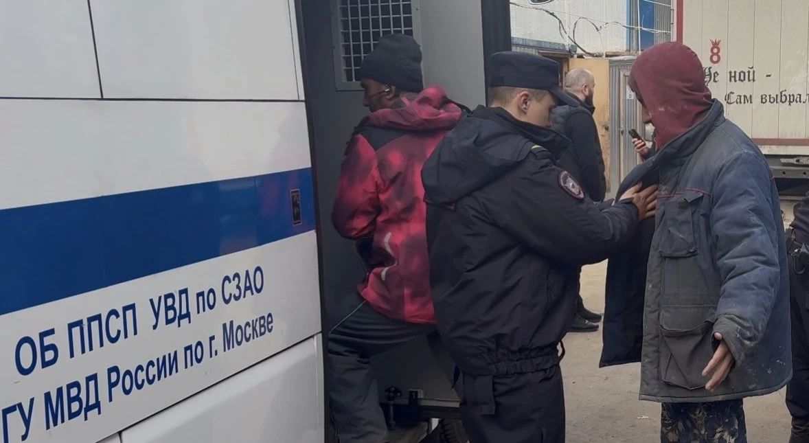 950 нарушителей миграционного законодательства: полицейские подвели итоги операции «Нелегал» на северо-западе столицы 950 нарушителей миграционного законодательства: полицейские подвели итоги операции «Нелегал» на северо-западе столицы