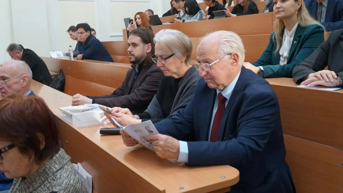 Состоялась конференция «Единство народов России в русской философской мысли» Состоялась конференция «Единство народов России в русской философской мысли»