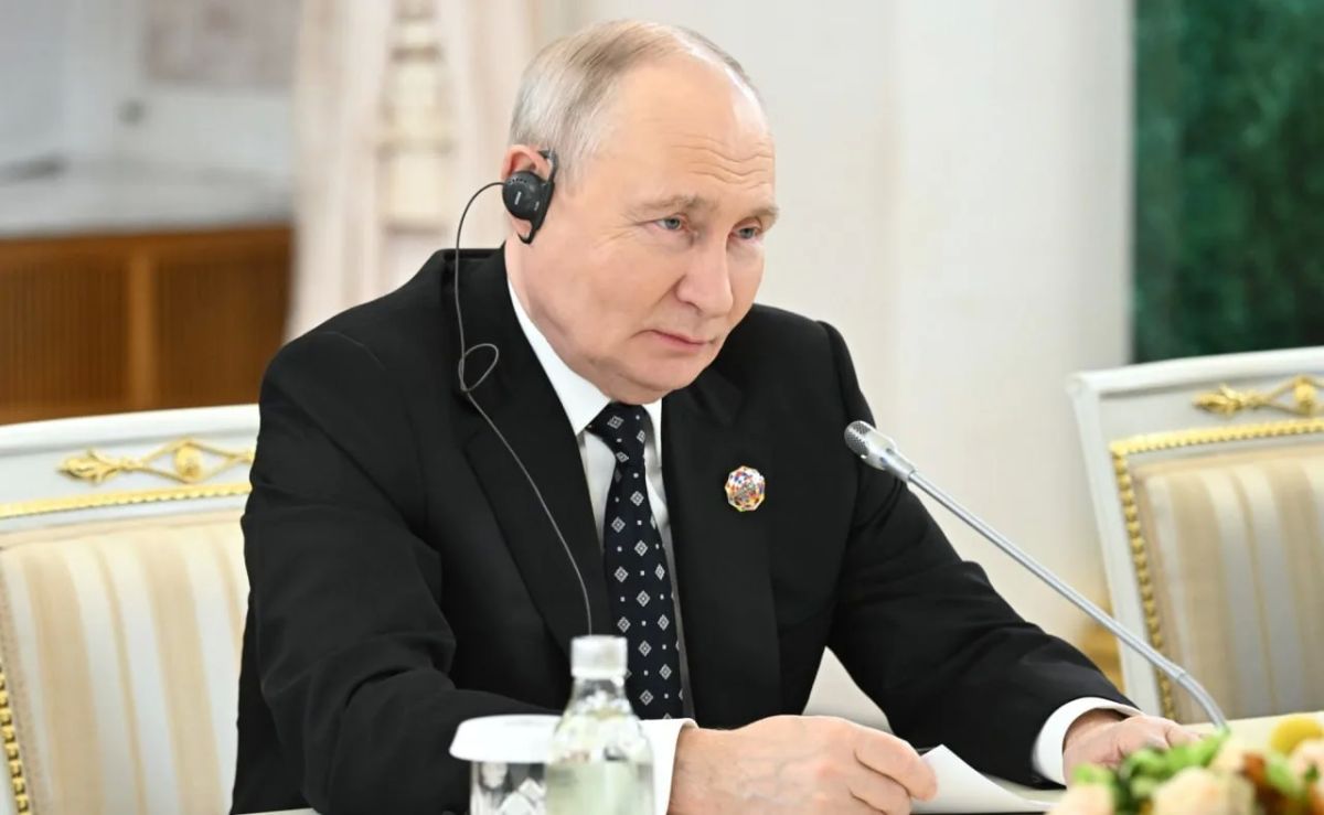 «На полях» третьего саммита Россия — Африка в Кремле состоялась беседа Президента Российской Федерации Владимира Путина с Премьер-министром Федеративной Демократической Республики Эфиопии Абийем Ахмедом (28 октября 2026 года) «На полях» третьего саммита Россия — Африка в Кремле состоялась беседа Президента Российской Федерации Владимира Путина с Премьер-министром Федеративной Демократической Республики Эфиопии Абийем Ахмедом (28 октября 2026 года)