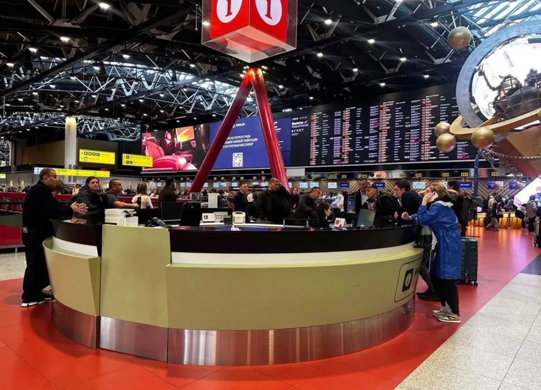 Шереметьево работает в усиленном режиме после ночных ограничений Шереметьево работает в усиленном режиме после ночных ограничений