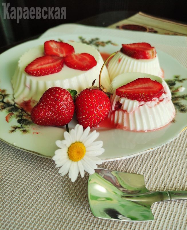 Кето-десерт из клубники: легкость и вкус в каждом укусе