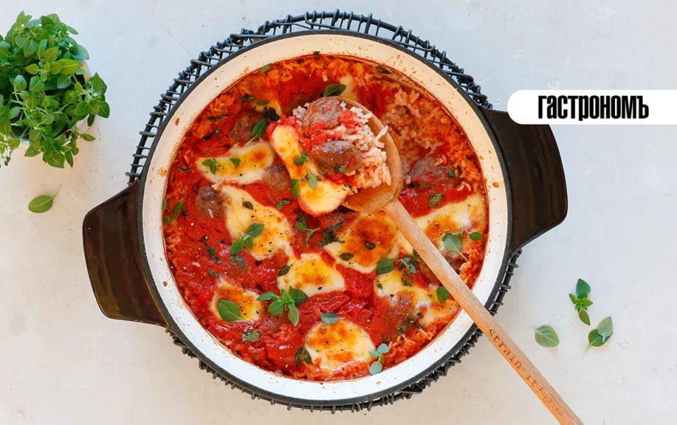 вкусная запеканка с фрикадельками: легкий ужин для всей семьи