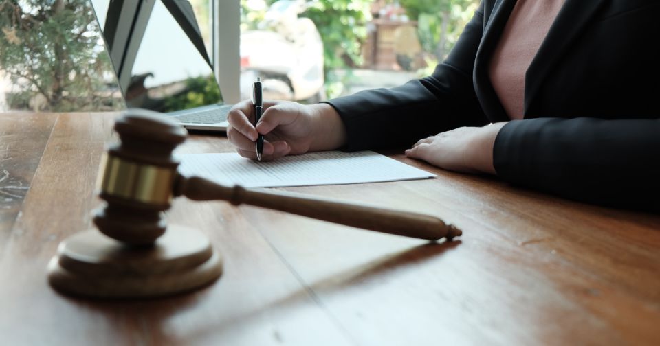 Как изменения в законодательстве затрагивают управляющие компании в ЖКХ: важные выводы