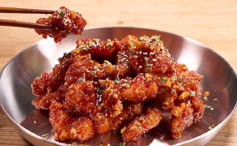 Секреты ресторанного вкуса: как приготовить курицу в сладком чили дома
