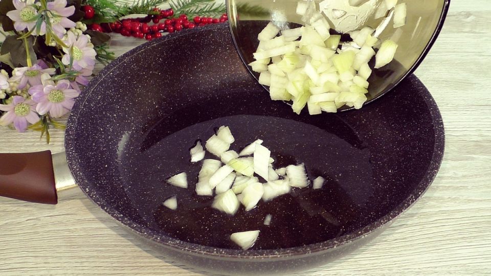 Готовим аппетитные кабачки со сметаной: простой и вкусный рецепт